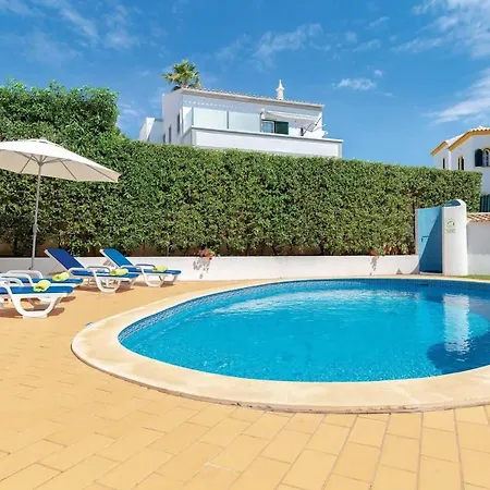 Guia Sleeps 4 Air Con Wifi Villa