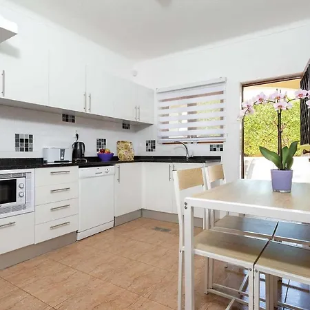 Villa Guia Sleeps 4 Air Con Wifi Guia (Faro)