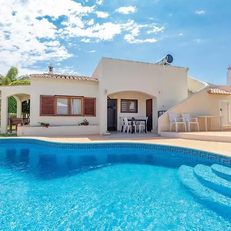 Guia Sleeps 4 Air Con Wifi Guia (Faro)